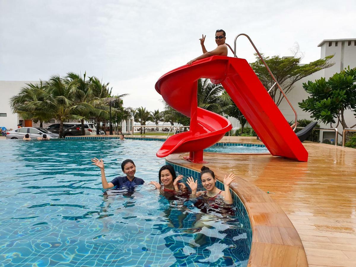 Saint Tropez Beach Hotel Chanthaburi Buitenkant foto