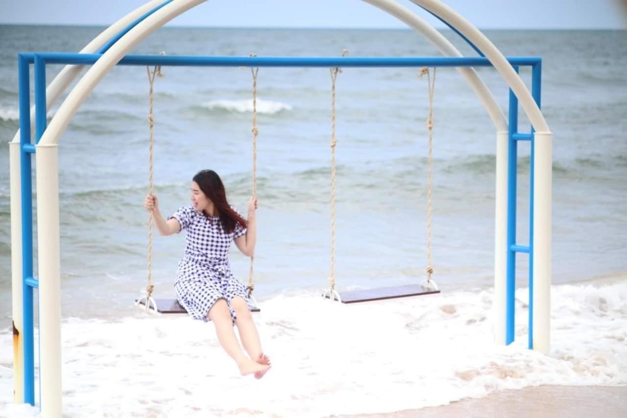 Saint Tropez Beach Hotel Chanthaburi Buitenkant foto