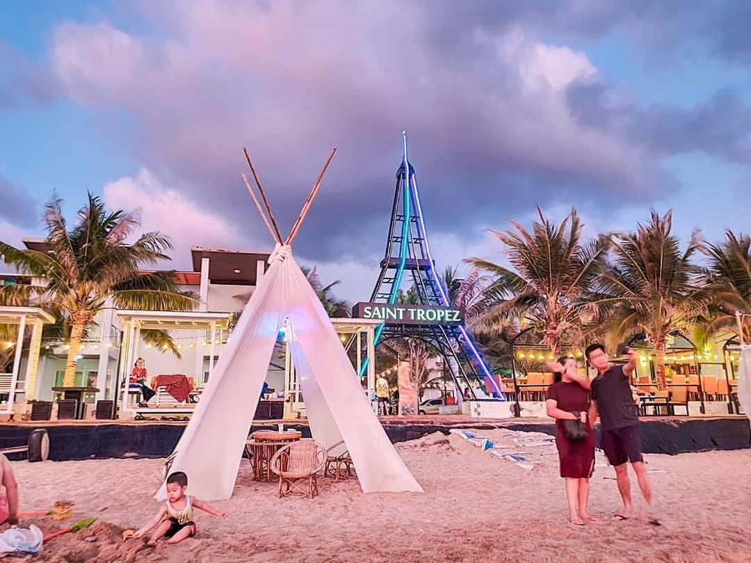 Saint Tropez Beach Hotel Chanthaburi Buitenkant foto